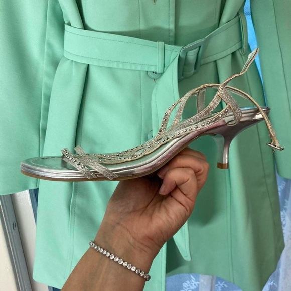 Unlisted Kenneth Cole Silver sparkly beaded sandals w diamanté details 10 - Picture 4 of 6